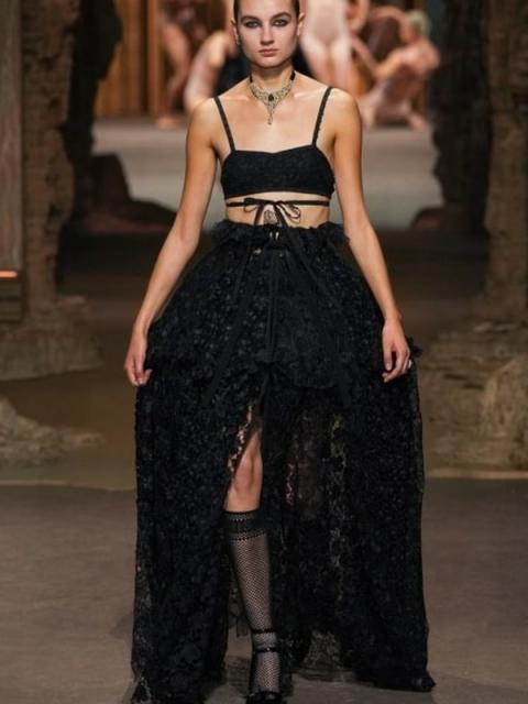 Christian Dior SS-2023 (весна-лето 2023) (97005-Dior-SS-2023-b.jpg)