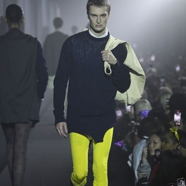 Raf Simons SS-2023 (весна-лето 2023) (97026-Raf-Simons-SS-2023-s.jpg)