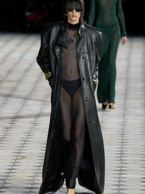 Saint Laurent SS-2023 (весна-лето 2023) (97107-Saint-Laurent-SS-2023-03.jpg)