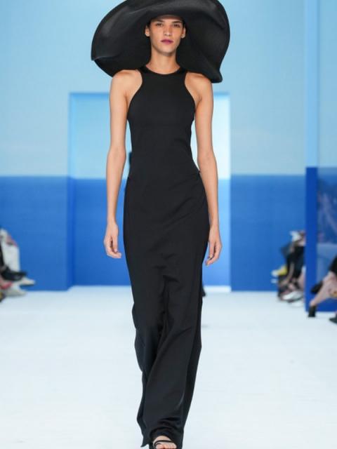 Max Mara SS-2023 (весна-лето 2023) (97444-Max-Mara-SS-2023-08.jpg)