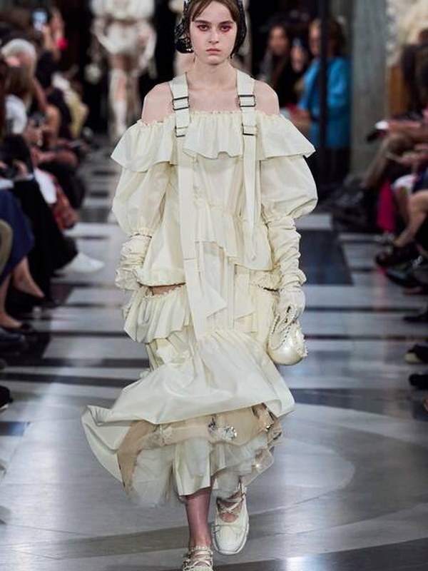 Simone Rocha SS-2023 (весна-лето 2023) (97602-Simone-Rocha-SS-2023-03.jpg)