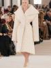 Schiaparelli Couture весна-лето 2023 (97908-Sciaparelli-SS-2023-01.jpg)