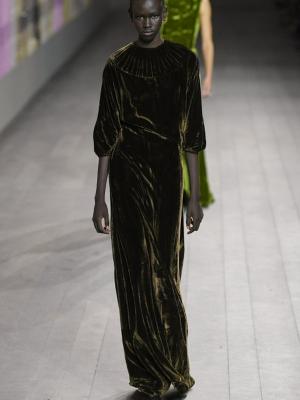 Dior Couture весна-лето 2023 (97937-Dior-Couture-SS-2023-12.jpg)