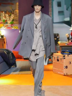 Louis Vuitton Menswear осень-зима 2023 (97952-Louis-Vuitton-Menswear-FW-2023-07.jpg)
