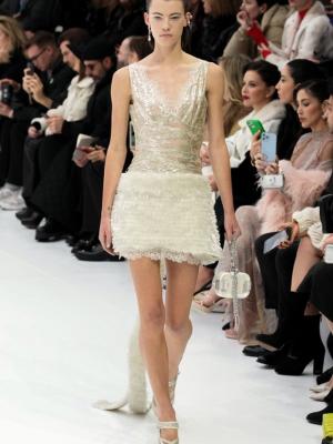 Fendi Couture весна-лето 2023 (97967-Fendi-Couture-SS-2023-04.jpg)