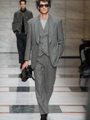 Giorgio Armani Menswear осень-зима 2023 (98028-Giorgio-Armani-Menswear-FW-2023-03.jpg)