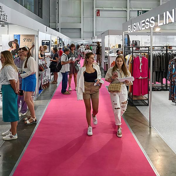 Организаторы Fashion Style Russia предложат байерам специальные условия для участия в выставке (98079-fashion-style-bayer-s.jpg)