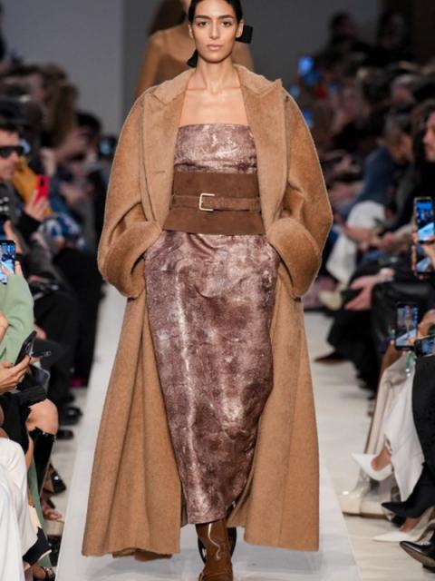 Max Mara FW-2023 (осень-зима 2023) (98248-Max-Mara-FW-2023-04.jpg)