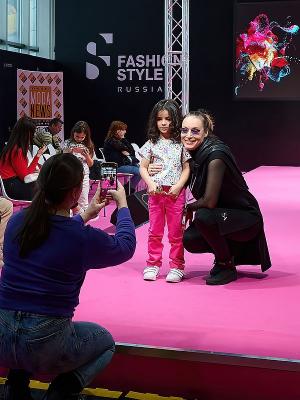 На Fashion Style Russia обсудили вопросы отраслевого образования и рынка детской одежды (98353-fashion-style-russia-b.jpg)