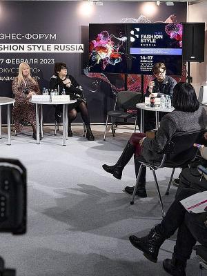 Fashion Style Russia: Fashion Hub Russia и модные показы (98374-fashion-style-russia-b.jpg)