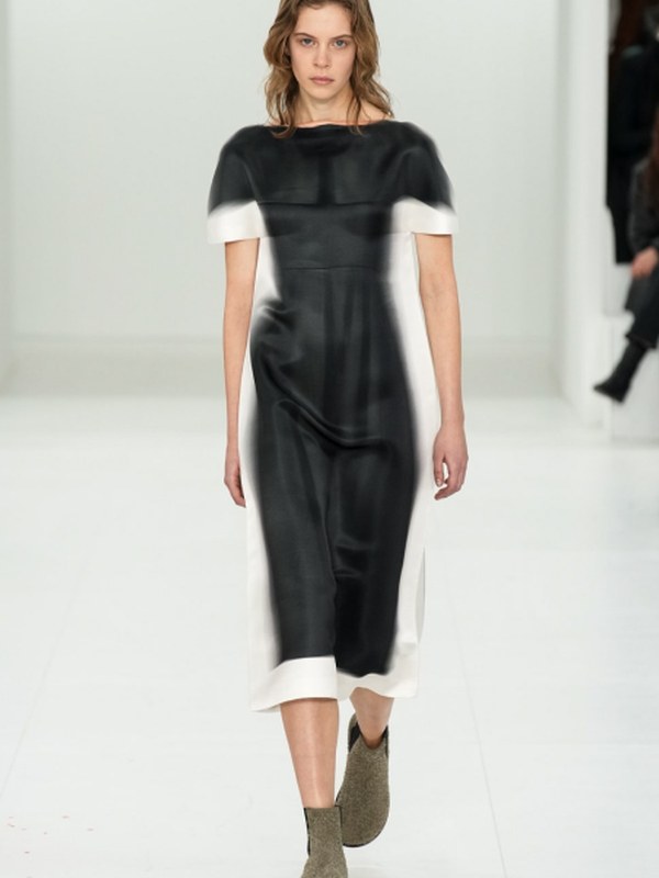 Loewe FW-2023 (осень-зима 2023) (98490-Loewe-FW-2023-01.jpg) Loewe FW-2023 (осень-зима 2023) (98490-Loewe-FW-2023-01.jpg)