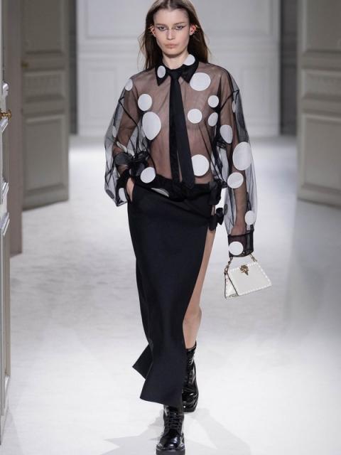 Valentino FW-2023/24 (осень-зима 2023/24) (98866-Valentino-FW-2023-03.jpg)