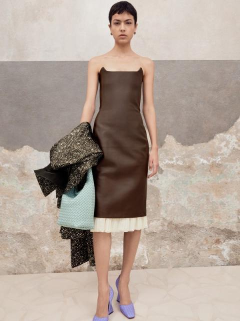 Bottega Veneta Pre-Fall 2023 (99151-Bottega-Veneta-Pre-Fall-2023-03.jpg)