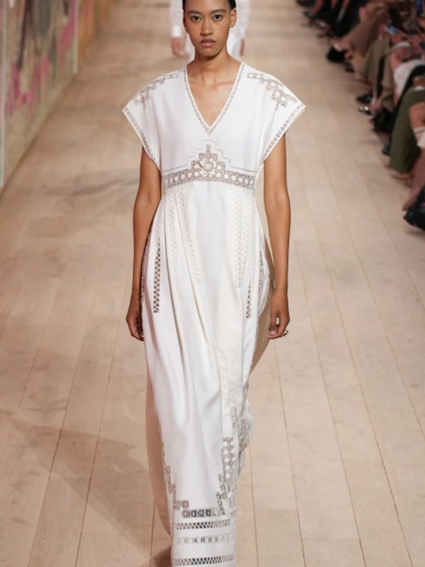Dior Couture FW-2023 (осень-зима 2023) (99659-Dior-Couture-FW-2023-06.jpg)