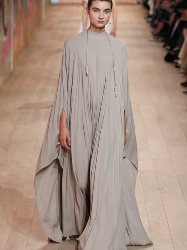 Dior Couture FW-2023 (осень-зима 2023) (99659-Dior-Couture-FW-2023-09.jpg)