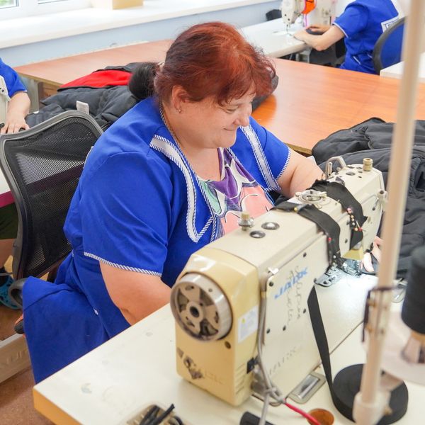 Губернатор посетил предприятие «Текстиль» Южского района (99680-textile-s.jpg)