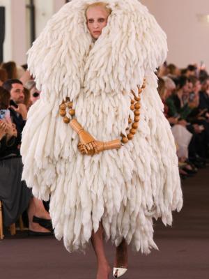 Schiaparelli Couture осень-зима 2023 (99702-Sciaparelli-Couture-FW-2023-08.jpg)