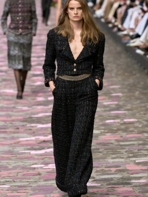 Chanel Couture осень-зима 2023 (99717-Chanel-Couture-2023-05.jpg)