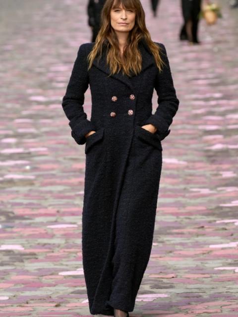 Chanel Couture осень-зима 2023 (99717-Chanel-Couture-2023-b.jpg)