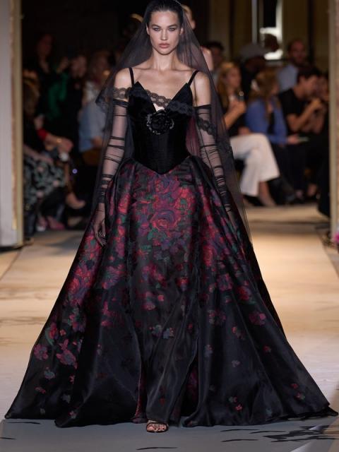 Zuhair Murad Couture осень-зима 2023 (99927-Zuhair-Murad-FW-2023-10.jpg)