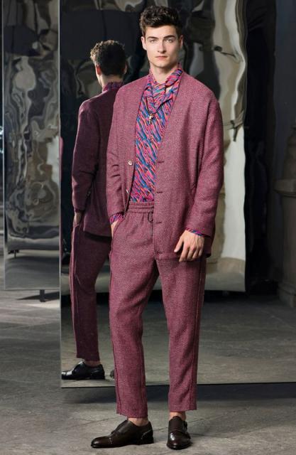 TRUSSARDI Men`s SS-2017 (мужчины весна-лето) (Trussardi-Uomo-SS17.01.jpg)